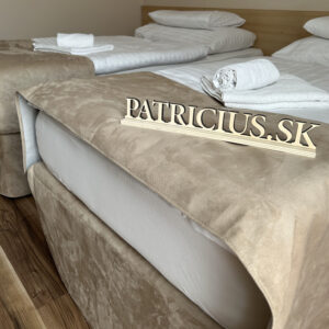 Návlek na posteľ, Alcantara