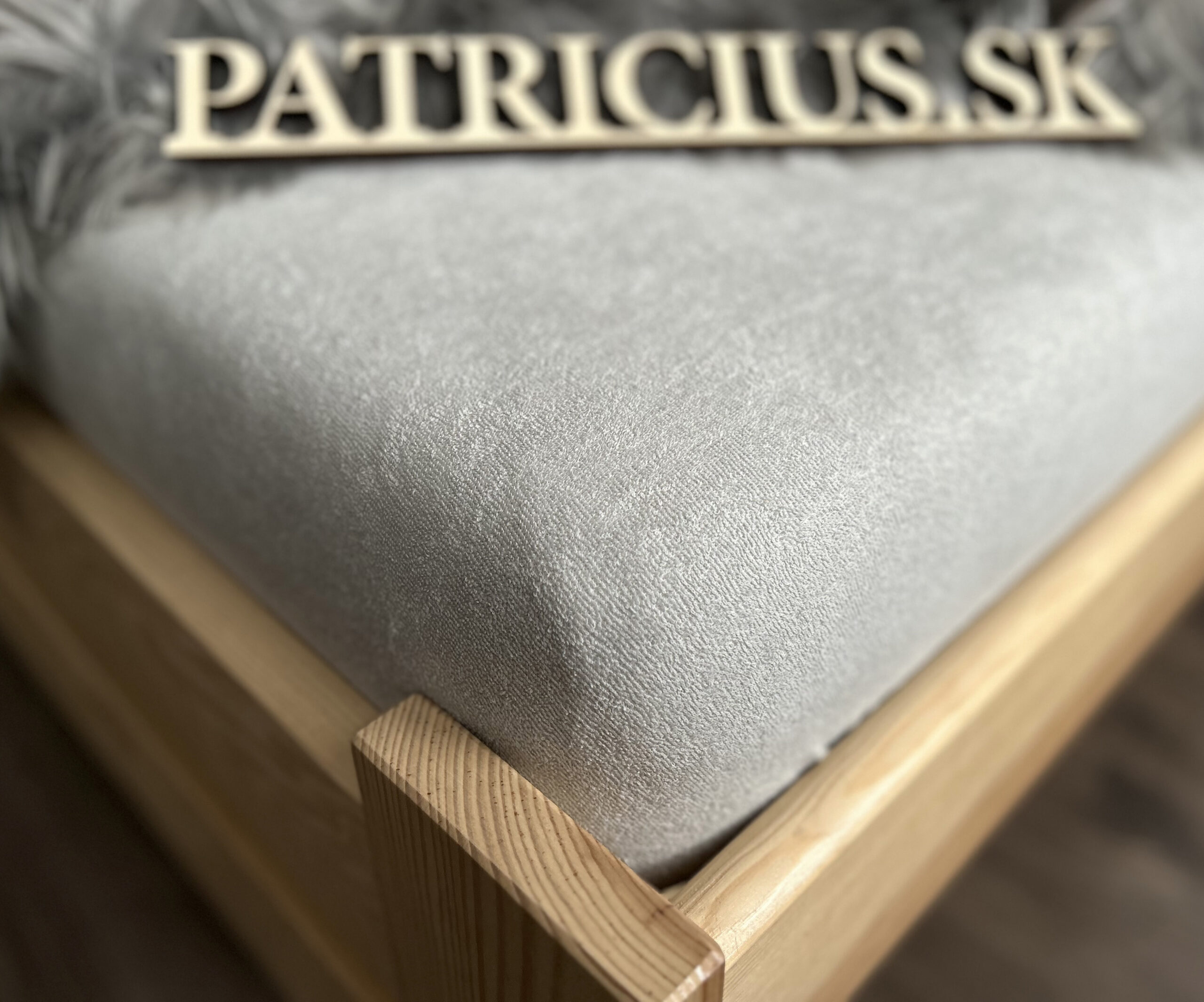 Froté napínacia plachta sivá - Patricius